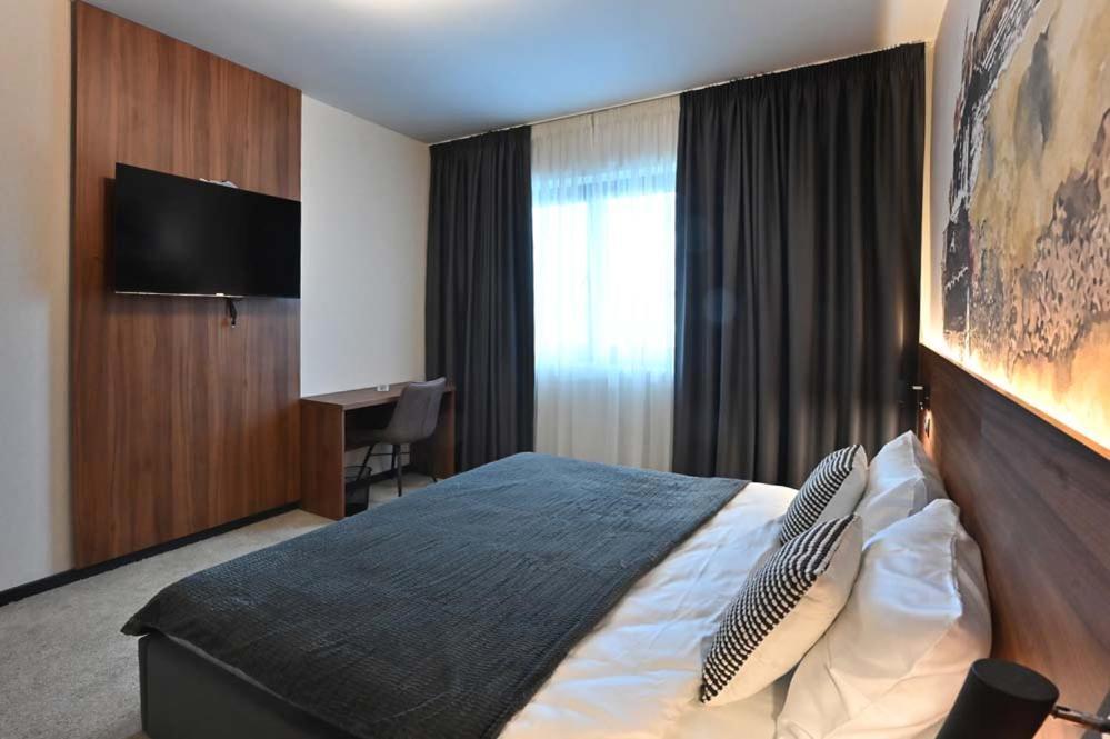 Tvrdjava Rooms - Novi Sad Exterior foto